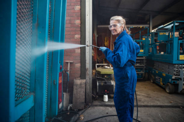 Why Choose Our Certified Pressure Washing Experts for Your Project Needs in Haslett, MI?