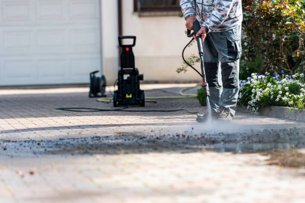 Best Sidewalk Pressure Washing  in Haslett, MI